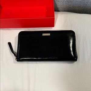 Black patent Kate Spade New York wallet